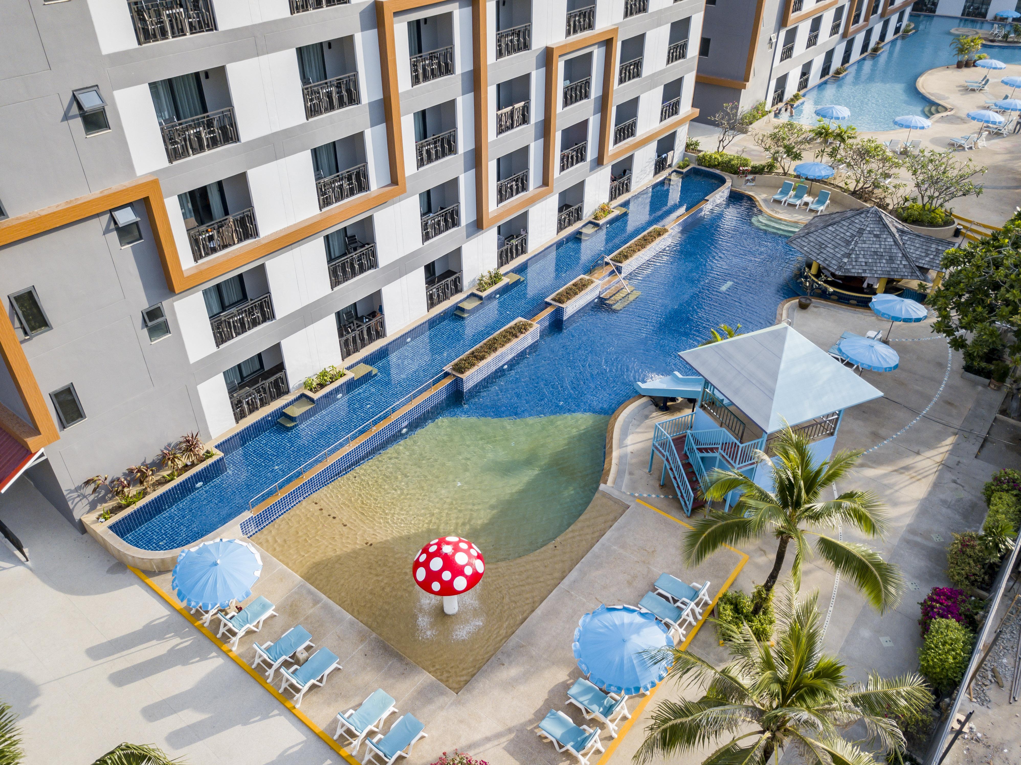 Woovo Phuket Kata Hotel Ngoại thất bức ảnh