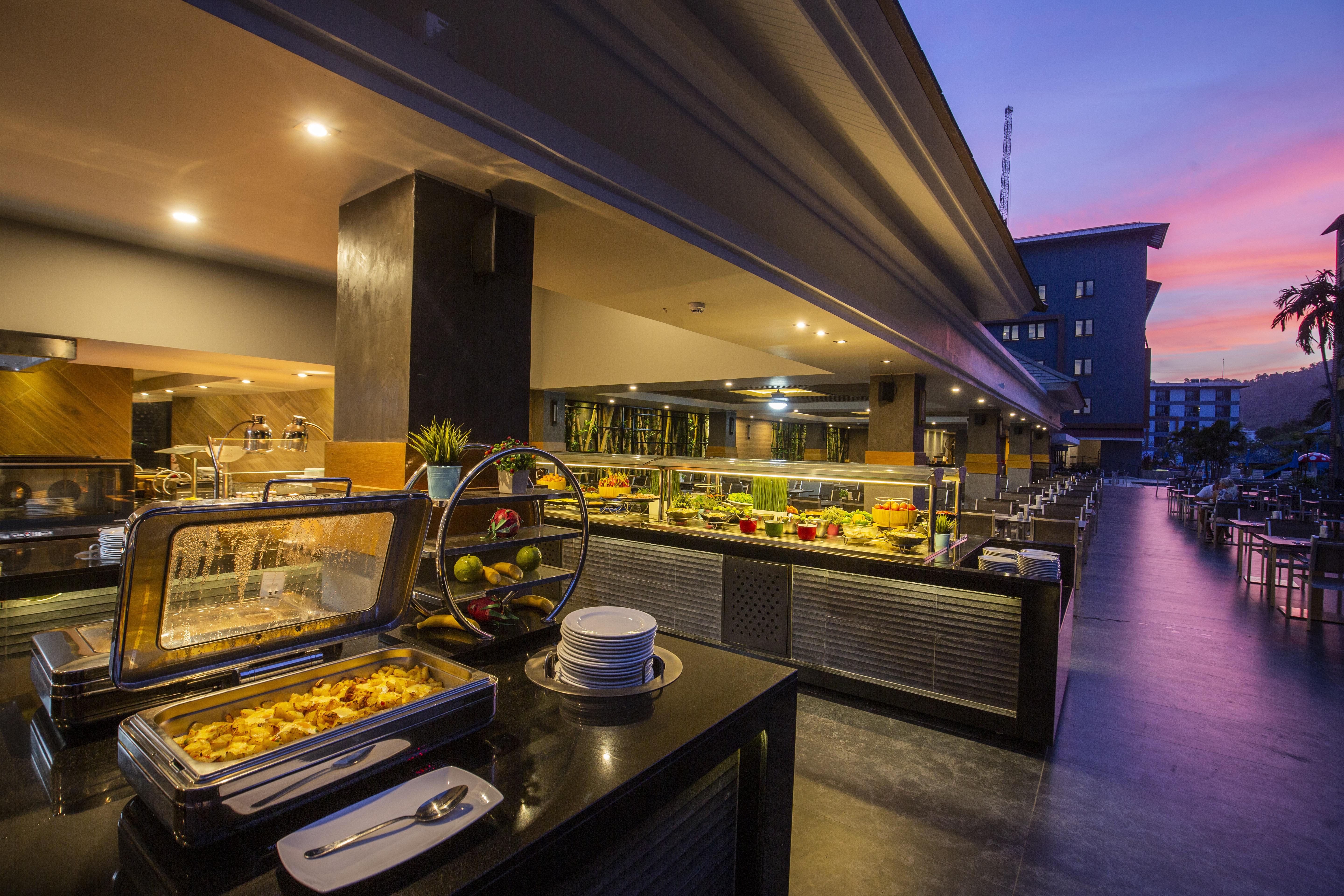 Woovo Phuket Kata Hotel Ngoại thất bức ảnh