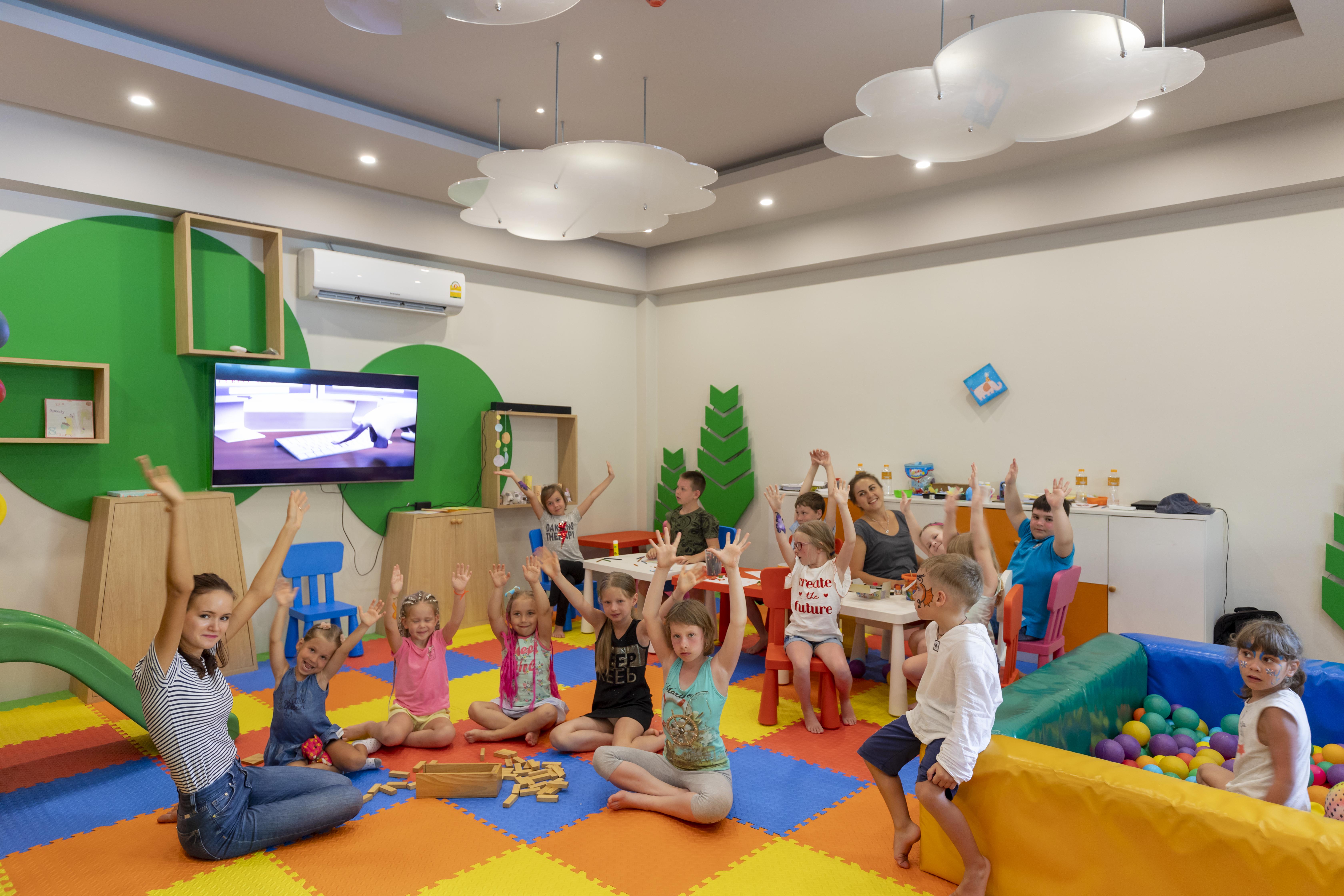 Woovo Phuket Kata Hotel Ngoại thất bức ảnh