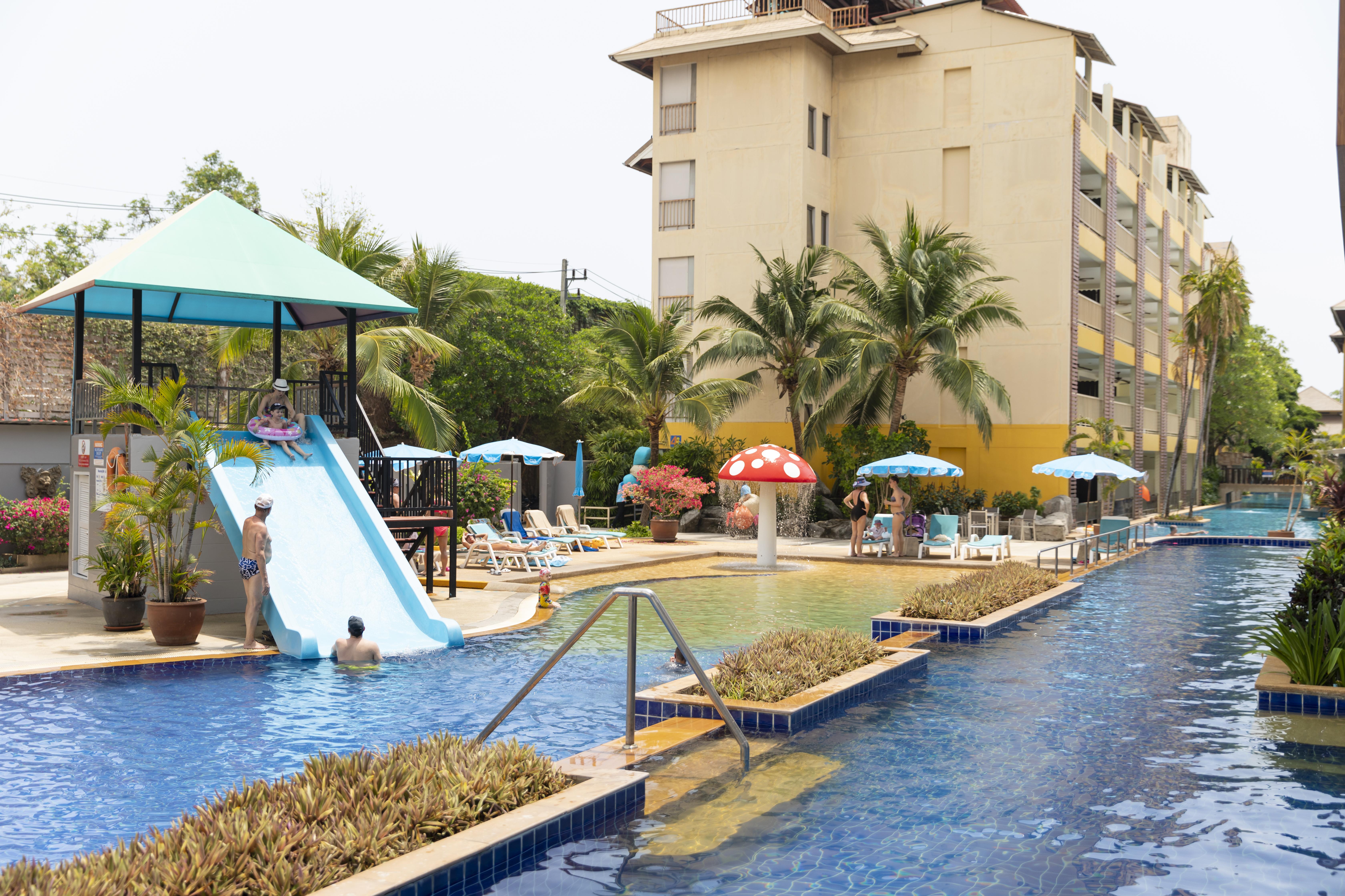 Woovo Phuket Kata Hotel Ngoại thất bức ảnh